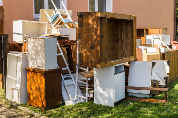 Best Carpet Removal and Disposal  in Mckenzie, TN